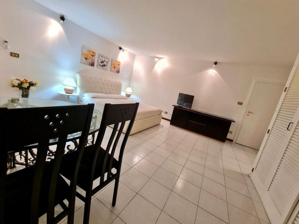 Monolocale Oberdan Apartment Bologna Exterior photo